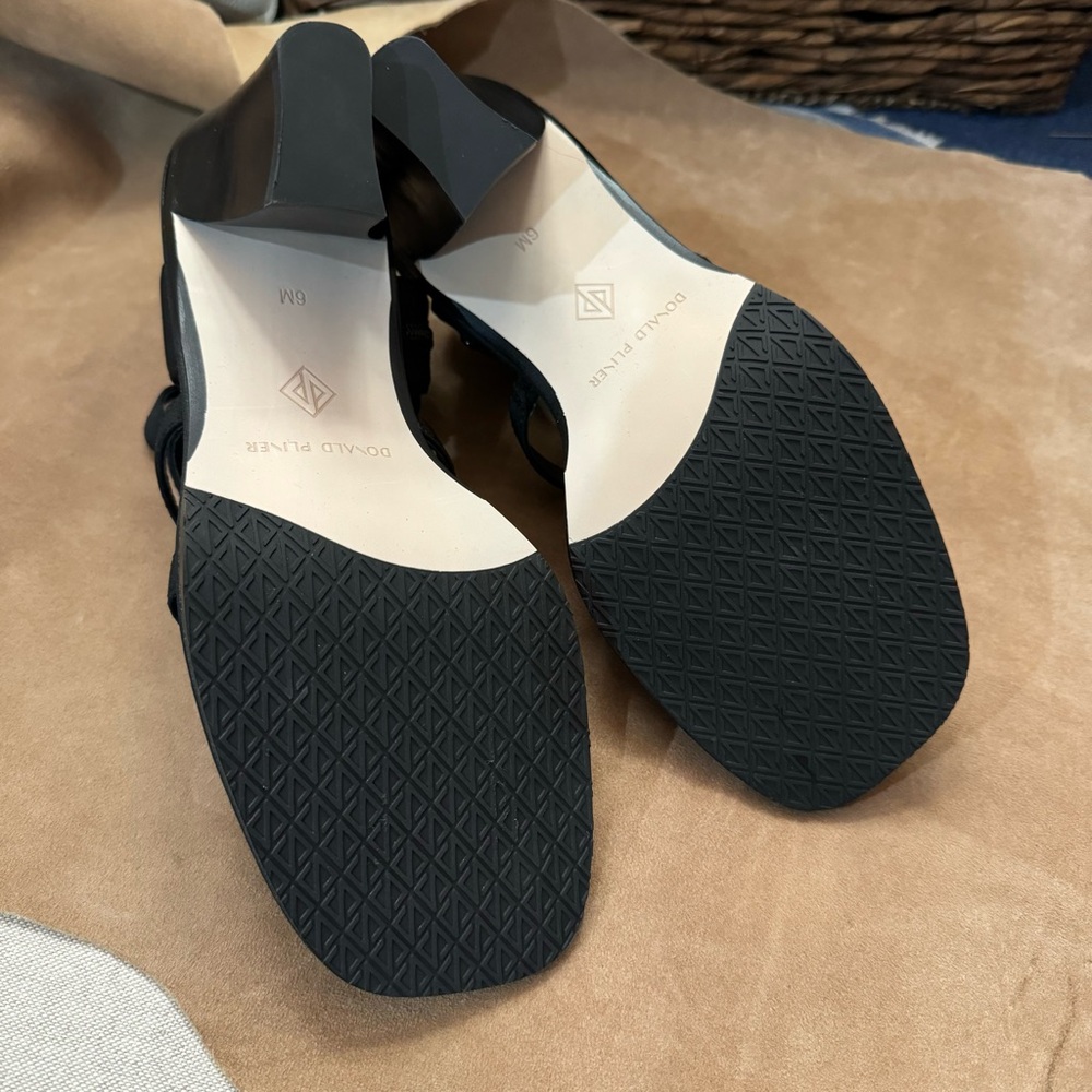 Donald J. Pliner Strappy Heels size 6M EUC - Picture 9 of 15